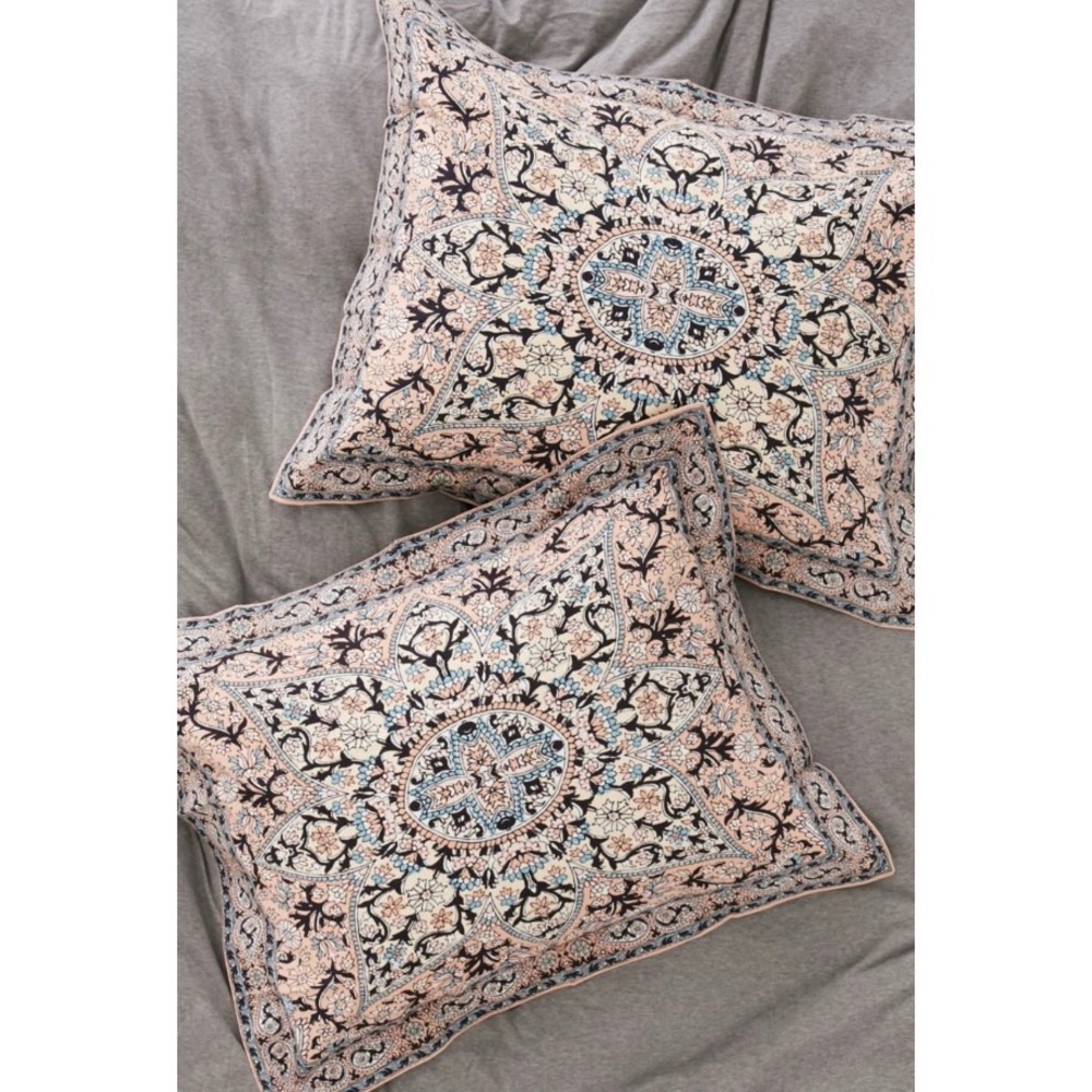 COPY - UO Dion Scarf Medallion Sham Set